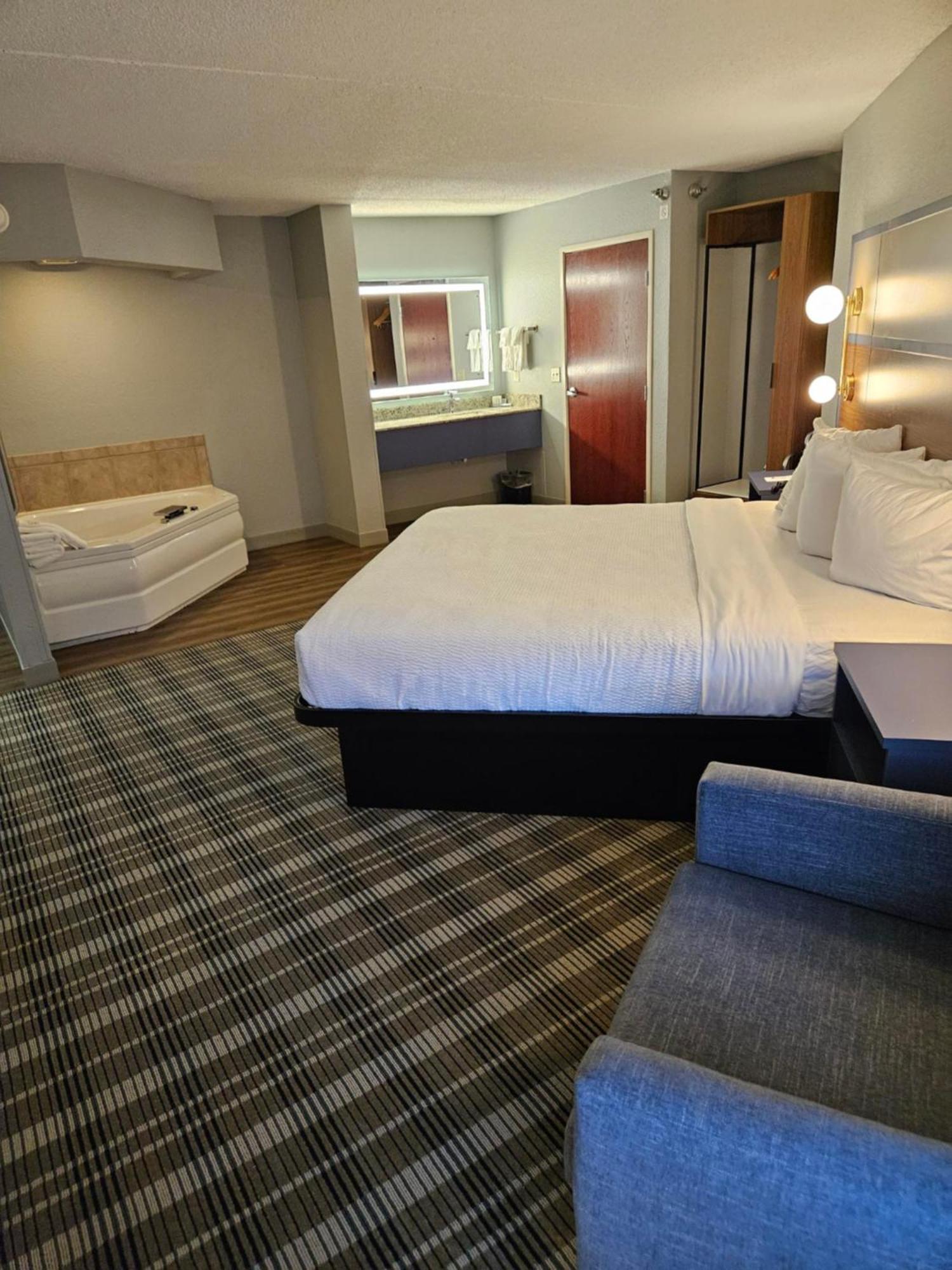 Americinn By Wyndham Mounds View Minneapolis Екстериор снимка